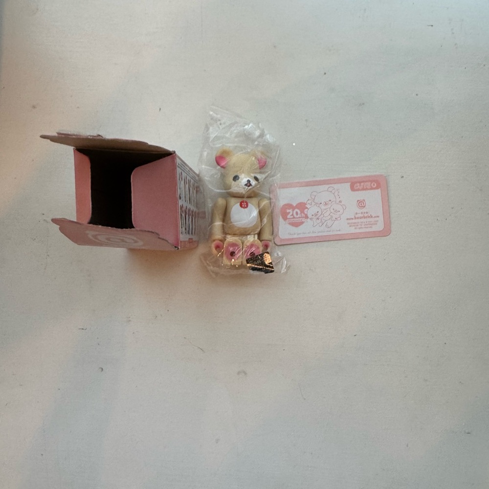 Bearbrick 100% Be@rbrick Series 45 Cute Tan Rilakkuma Secret